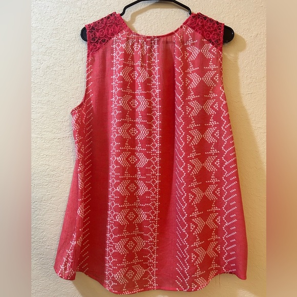 Como Vintage Women’s Sleeveless Red And White Blouse with Lace Shoulders XL - Picture 3 of 11
